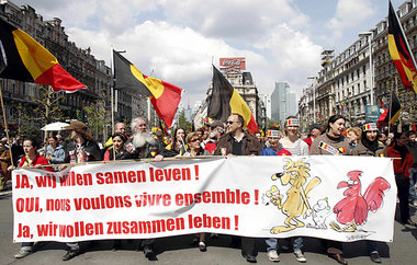 Wollen zusammenleben &amp;ndash; Demonstration gegen belgischen
...