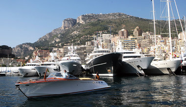 Luxus satt: Auf der »Monaco Yacht Show« (hier ein Bild vom Septe... Luxus satt: Auf der »Monaco Yacht Show« (hier ein Bild vom Septe...