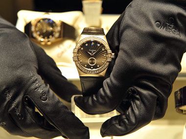 Reichtum zeigen: Auf der Uhren-und-Juwelen-Show »Baselworld« in ...