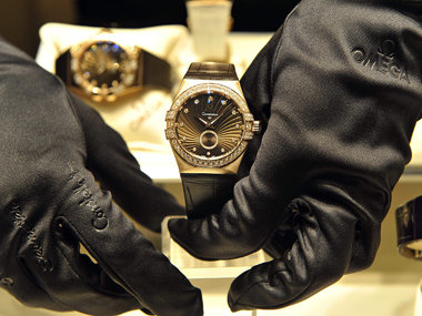 Reichtum zeigen: Auf der Uhren-und-Juwelen-Show »Baselworld« in ... Reichtum zeigen: Auf der Uhren-und-Juwelen-Show »Baselworld« in ...