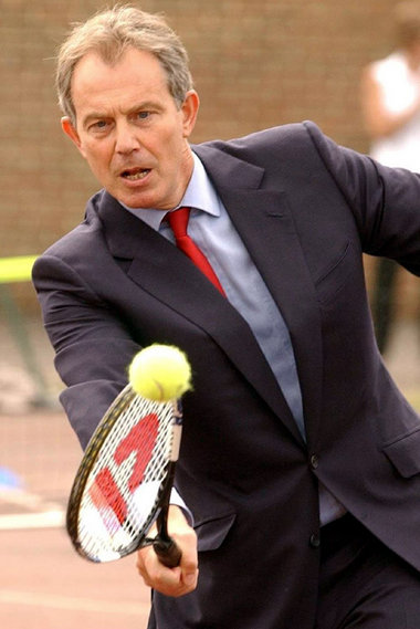 Bald hat Blair auch genug Zeit zum Umziehen vorm Tennisspiel