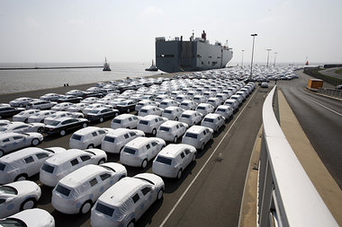 Noch nie hat Volkswagen soviel Autos verkauft wie heute.
Frachtt... Noch nie hat Volkswagen soviel Autos verkauft wie heute.
Frachtt...