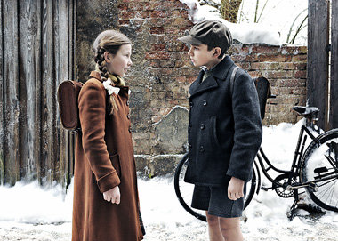 Szene aus dem Kinderfilm &raquo;Die Perlmutterfarbe&laquo; nach
...