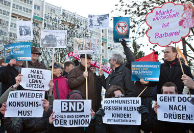 Auch linke Gegendemonstranten hatten am Samstag beim
Kommunismus...