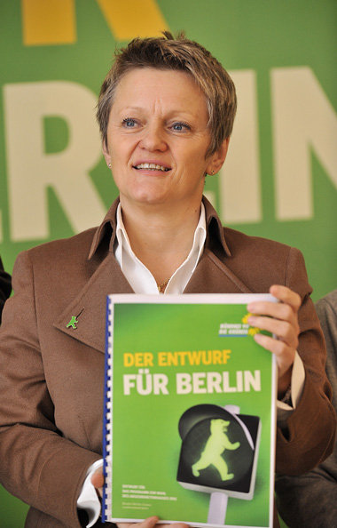 F&uuml;r Renate K&uuml;nast soll dieses Programm das Ticket
f&uu...