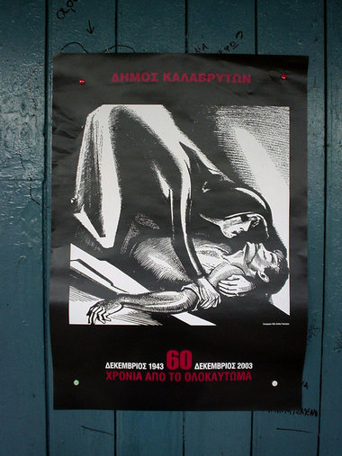 Plakat zum 60. Jahrestag des Massakers im griechischen Kalavryta