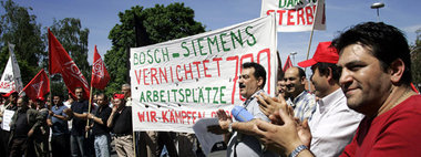 Schon seit über einem Jahr kämpft die BSH-Belegschaft um den Erh... Schon seit über einem Jahr kämpft die BSH-Belegschaft um den Erh...