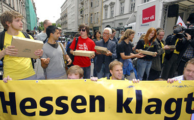 Klage gegen Studiengeb&uuml;hren 2007, neuer Protest gilt der
Sc...