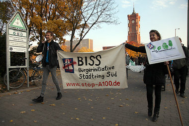 Protest der B&uuml;rgerinitiative Stadtring S&uuml;d gegen den
W...