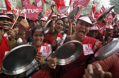 Leere Teller: Demonstranten am Mittwoch in Indiens Hauptstadt
De...