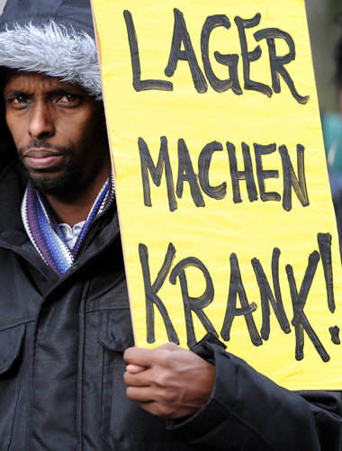 Protest gegen Isolation und Entrechtung