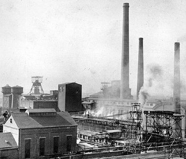 Kohleindustrie in den Händen von acht Magnaten: Zeche und Kokere...