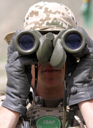Darf Fernglas bald gegen Gewehr tauschen: Bundeswehrsoldat in Fa...