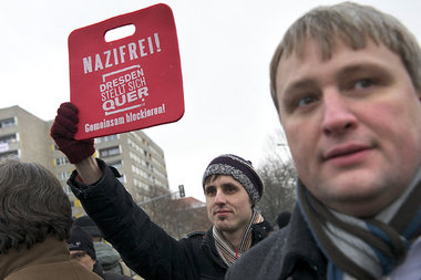 Eine Anregung zum Thema »Gesicht zeigen«: Dresden, 19. Februar 2... Eine Anregung zum Thema »Gesicht zeigen«: Dresden, 19. Februar 2...