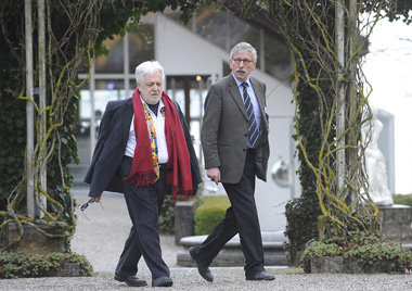 Henryk M. Broder und Thilo Sarrazin (rechts) auf dem Weg zu
eine...