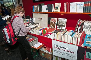 Auch auf der j&auml;hrlichen Rosa-Luxemburg-Konferenz der jW
wir...