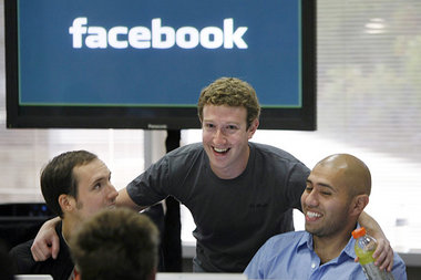 Facebook-Erfinder Mark Zuckerberg beim Meeting mit
Fakefreunden