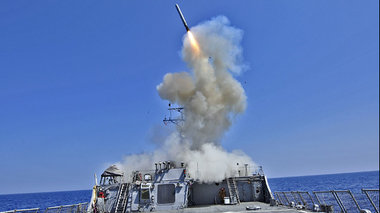 Kriegs-PR der US-Navy: Tomahawk-Marschflugk&amp;ouml;rper mit Zi...