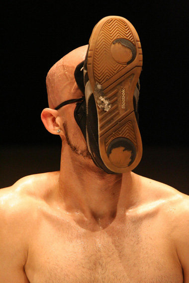 Die Zuschauer sollten aufhören, hilflos zu klatschen