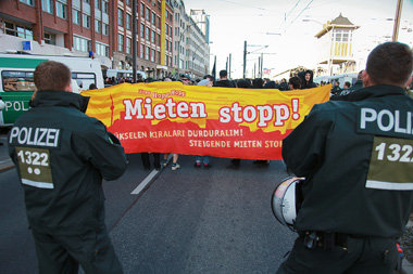 Demonstration gegen steigende Mieten am Sonnabend in Berlin-Frie...