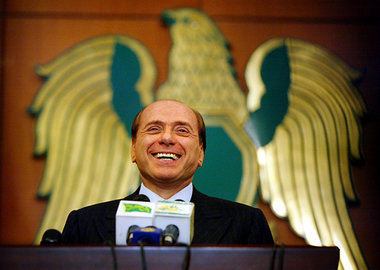 »Italien ›hat gesiegt‹.« Ministerpräsident Silvio Berlusconi in ...