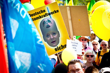 Protest gegen Merkels Atompolitik am 25. April in Gronau Protest gegen Merkels Atompolitik am 25. April in Gronau