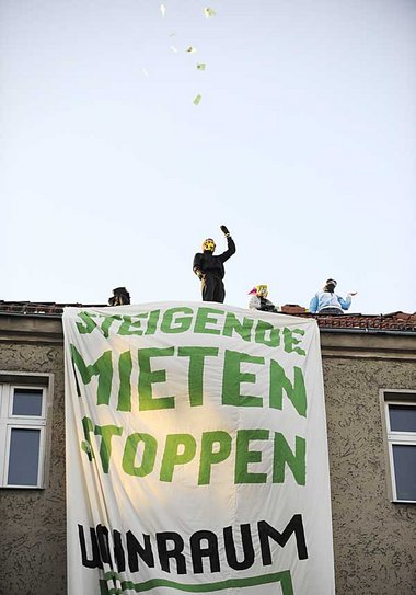 Gruß an die »Revolutionäre 1. Mai-Demo« in Berlin Gruß an die »Revolutionäre 1. Mai-Demo« in Berlin