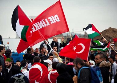 Demonstration gegen den israelischen Angriff auf Schiffe der &ra...