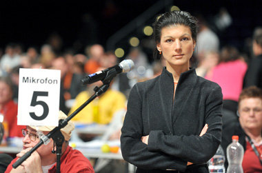 Sahra Wagenkenecht auf dem Linke-Parteitag in Essen am 1. März 2...