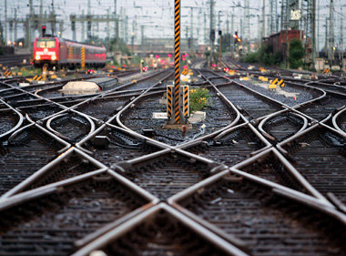 Einfahrtbereich des Hauptbahnhofs Frankfurt am Main. Wer wann we...