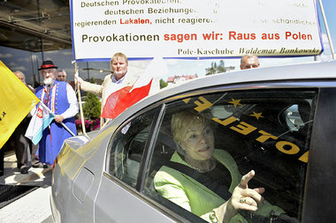 Proteste gegen Erika Steinbach, CDU-Bundestagsabgeordnete und Pr...