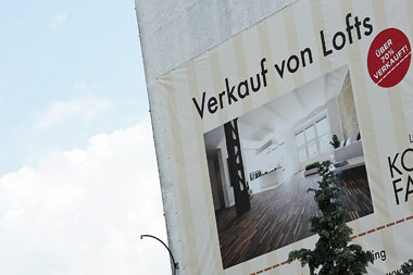 Wohnraum f&uuml;r Reiche: In einer ehemaligen Kofferfabrik in Be...