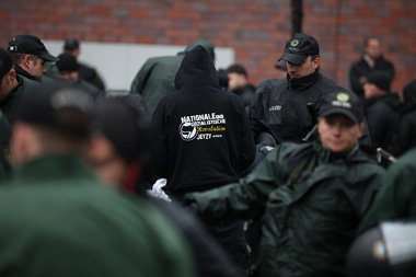 Gelegentlich werden auch Neonazis &ndash; hier im Oktober 2010 i...