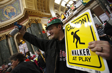 Februar 2011: Arbeiter protestieren im Capitol von Madison/Wisco...