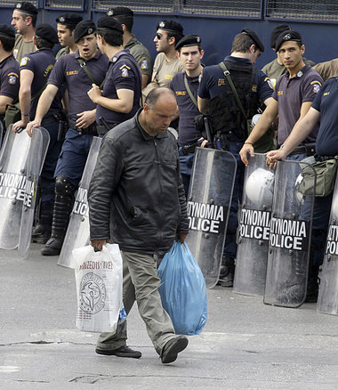 Apparat zur Entmutigung: Mittwoch beim Parlament in Athen