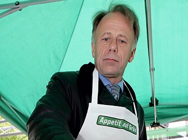 Kompromißlos, wenn es um Dinkelburger geht, flexibel beim Atomau... Kompromißlos, wenn es um Dinkelburger geht, flexibel beim Atomau...