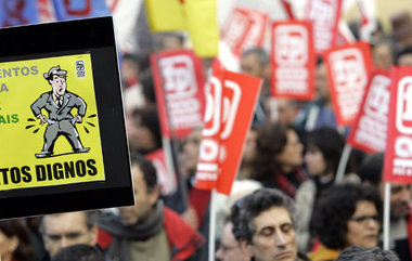 Großdemonstration in der portugiesischen Hauptstadt: Für Arbeit ...