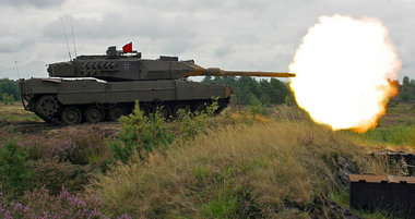 »... der Militarismus selbst, diese konzentrierte, systematische... »... der Militarismus selbst, diese konzentrierte, systematische...
