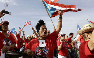Mitglieder einer Solidaritätsbrigade aus Puerto Rico wä... Mitglieder einer Solidaritätsbrigade aus Puerto Rico wä...