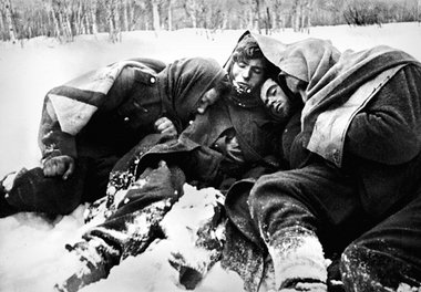 In der zweiten Jahreshälfte 1941 begann sich abzuzeichnen, ... In der zweiten Jahreshälfte 1941 begann sich abzuzeichnen, ...