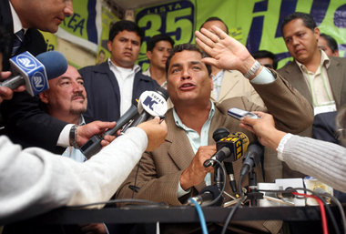 Rafael Correa nach der ersten Runde der Präsidentenwahl
