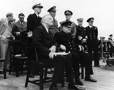 Franklin D. Roosevelt und Winston Churchill an Bord der &raquo;P...