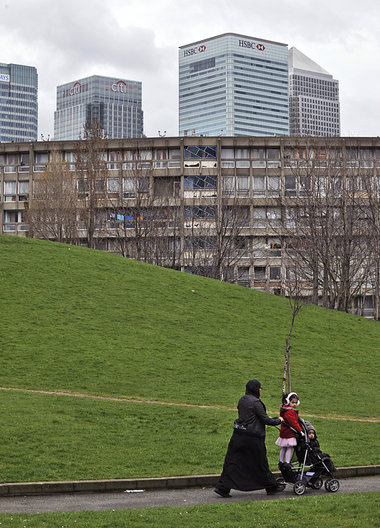 Kontraste in Ostlondon: &raquo;Sozialfestung&laquo; Robin Hood G...
