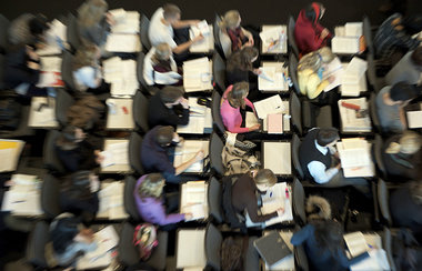 Alle Plätze belegt in der Berliner Humboldt-Universitä... Alle Plätze belegt in der Berliner Humboldt-Universitä...