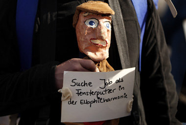 Arbeitsmarktpolitik wird mittlerweile auch auf der Bühne de... Arbeitsmarktpolitik wird mittlerweile auch auf der Bühne de...