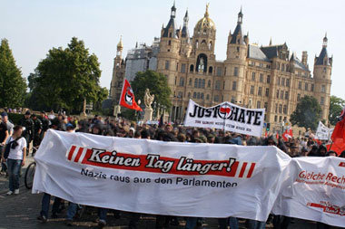 Antifademo in Schwerin am Vorabend der Landtagswahl