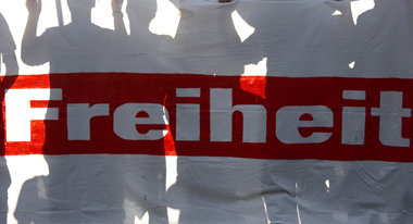 Freiheit steht w&auml;hrend der Demonstration buchst&auml;blich ...