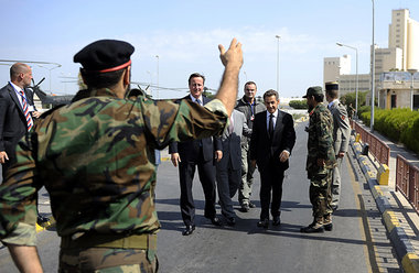 Bodentrupp in Tripolis: Sarkozy und Cameron nehmen wieder libysc...