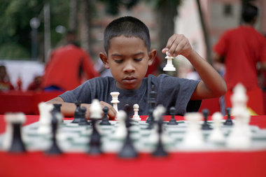 Massensimultanschach am 19. August in Caracas, organisiert vom »... Massensimultanschach am 19. August in Caracas, organisiert vom »...