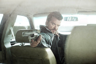 Mit der Knarre in der Karre